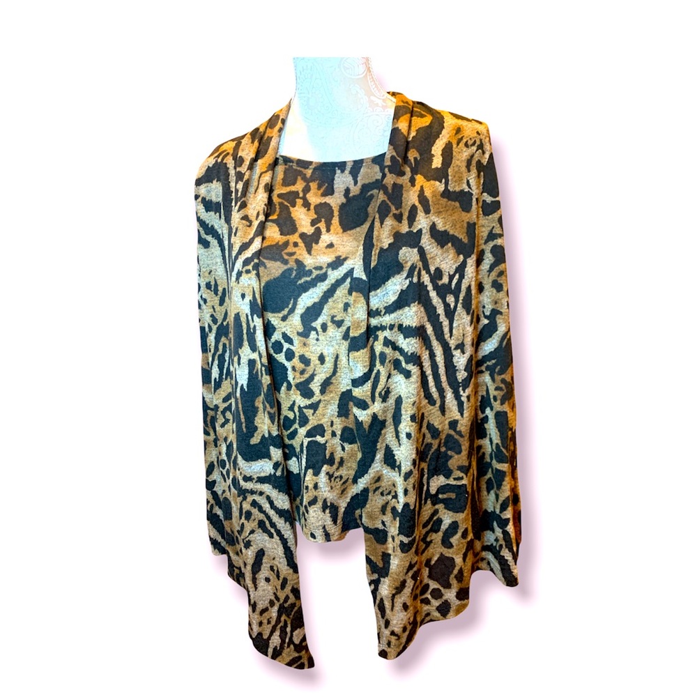 Citiknits - effortless style - animal print sweater set